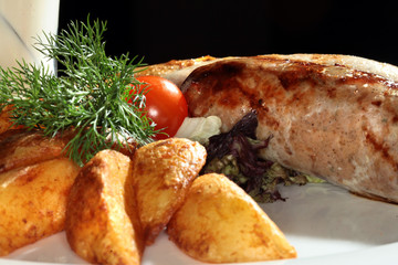 kupaty with potatoes