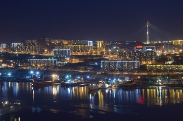 Fototapeta na wymiar Владивосток, ночной вид на мыс Чуркин