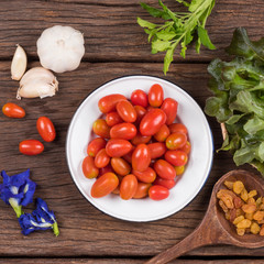 cherry tomatoes