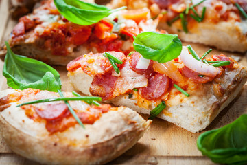 Pizza bread
