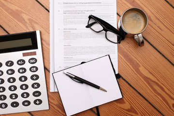 Taschenrechner und Vertrag