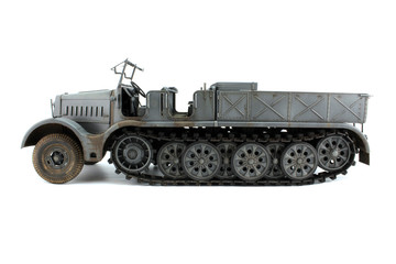 Model half-track view strictly Side