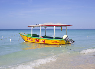 glass bottom boat