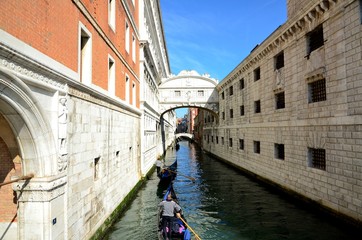 Le Pont de Soupirs à Venise