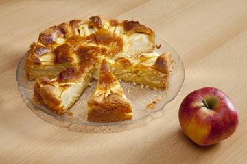 Apfelkuchen mit Apfel