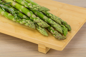 Raw asparagus