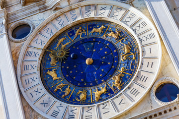 Obraz premium Closeup on Astronomical clock in square San Marco, Venice, Italy