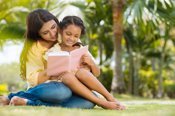 Fototapeta premium Reading book together