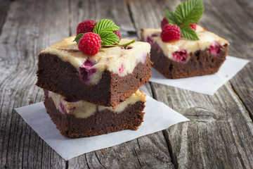 raspberry cheesecake brownies