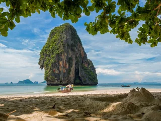Crédence en verre imprimé Railay Beach, Krabi, Thaïlande La plage tropicale de railay en thaïlande