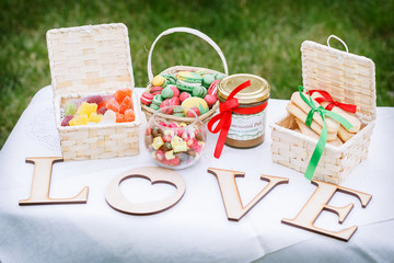 macaroon green grass