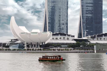 Zelfklevend Fotobehang boat ride in Singapore © Paulista
