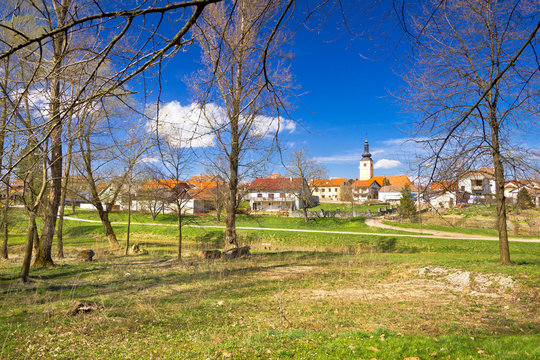 Town of Lubreg park view