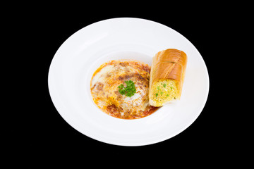 lasagna with hot garlic bread
