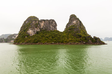 Naklejka premium Halong Bucht