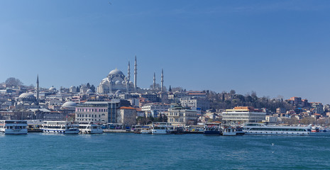 Obraz premium New Mosque and Suleymaniye Mosque in Istanbul