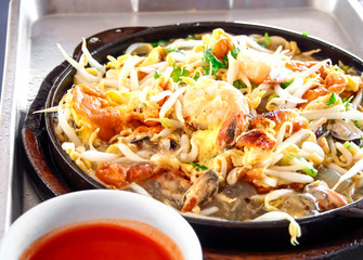 Thai food, stirred mussel pancake 