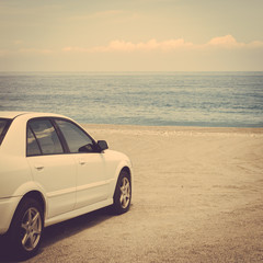 Fototapeta na wymiar road trip car sand beach retro vintage instagram