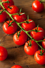 Raw Organic Red Cherry Tomatoes
