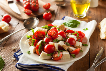 Homemade Healthy Caprese Salad