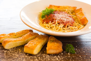 Spaghetti and Bread Sticks