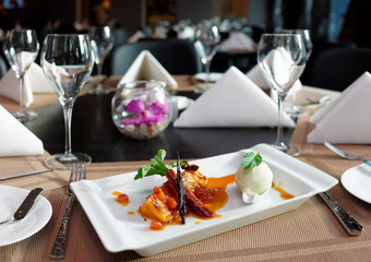 Grilled pineapple cooked in syrup