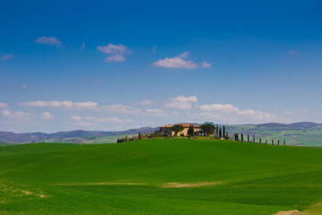 Tipico casolare della Val d'Orcia