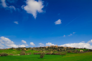Fototapeta na wymiar Pienza in Val d'Orcia - Toscana