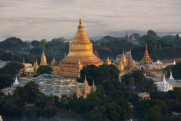 Shwezigon Pagoda - Bagan - Myanmar