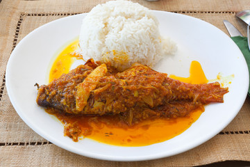 carri de poisson créole, gastronomie réunionnaise