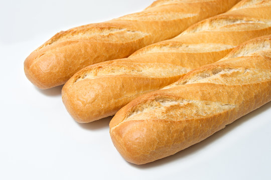 tres barras de pan en diagonal