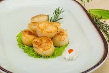 Grilled scallops