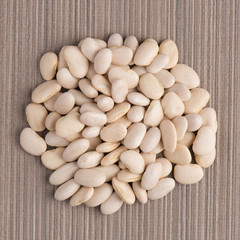 Circle of white beans