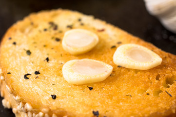 Fried toast baguette with garlic