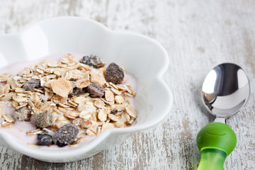 muesli with yogurt