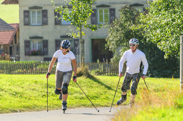 Inline-Skating mit Stöcken
