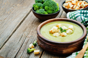 broccoli soup puree