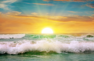 Panele Szklane Podświetlane  Fantastyczny wschód słońca nad oceanem