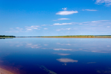 Obraz premium river and clouds