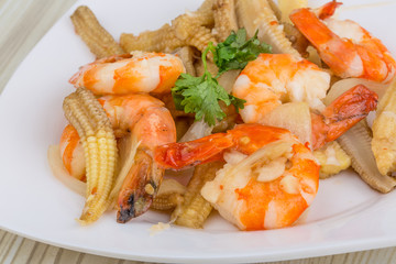 Shrimp and corn salad