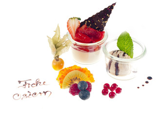 spargel sahne pudding mit balsamico eis und obst