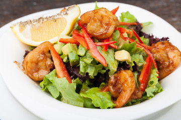 salad with shrimps