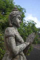 Fototapeta na wymiar Скульптура короля Деванампиятисса Михинтале, Шри-Ланка