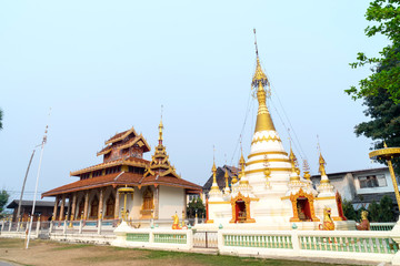 Fototapeta premium Thai-Burmese fusion art of Maehongson temple