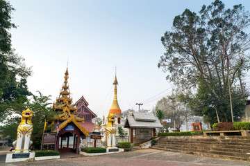 Thai-Burmese fusion art of Maehongson temple