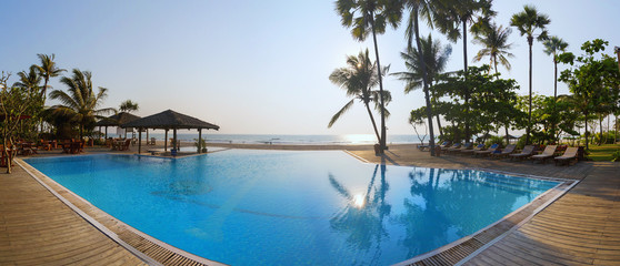 Fototapeta na wymiar Ngwe Saung Beach, luxury resort. Myanmar