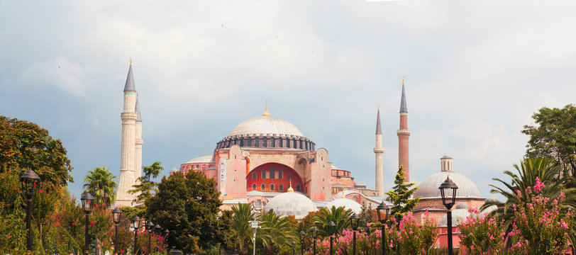 hagia sophia mosque exterior in istanbul turkey