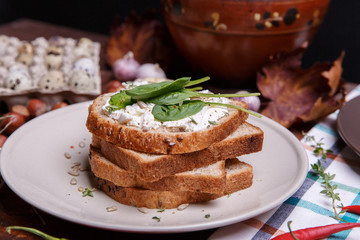 Sandwich with soft cheese
