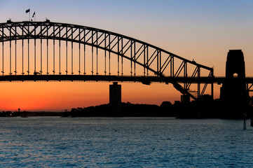 Fototapeta na wymiar Sunset over the Harbour bridge, Sydney, Australia