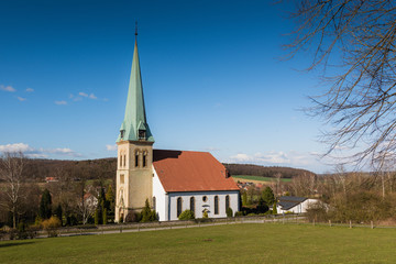 Fototapeta na wymiar Evangelische Kirche Bissendorf Achelriede Landkreis Osnabrück